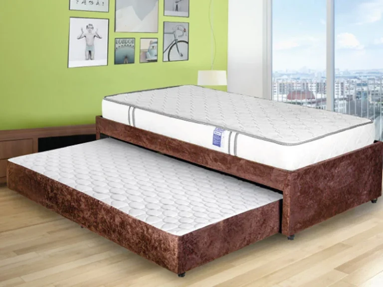 Cama Nido con cama auxiliar extraíble en dormitorio moderno